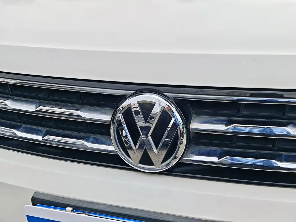 Volkswagen Tiguan L — миниатюра 6