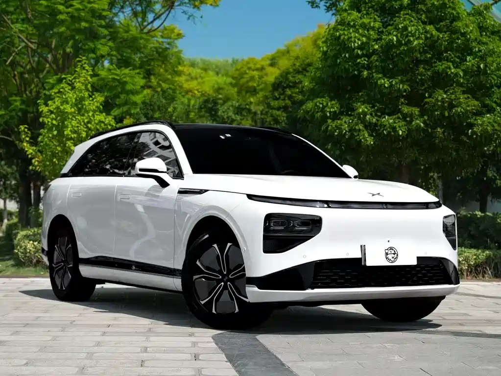 XPeng G9 — миниатюра 4