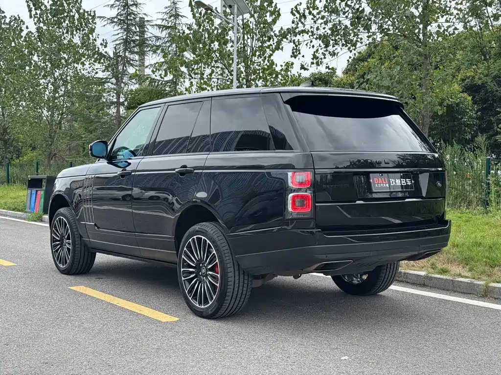 Land Rover Range Rover — миниатюра 6
