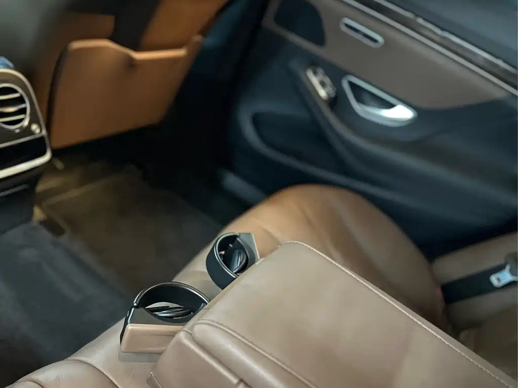 Mercedes-Benz S-Class — миниатюра 9