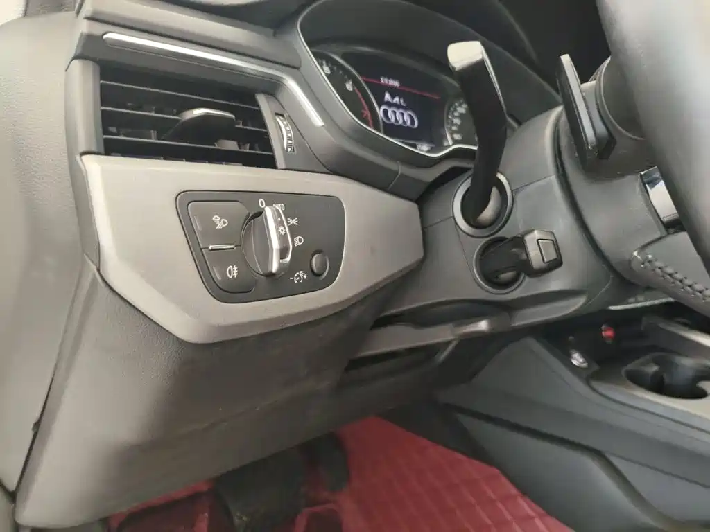 Audi A4L — миниатюра 8