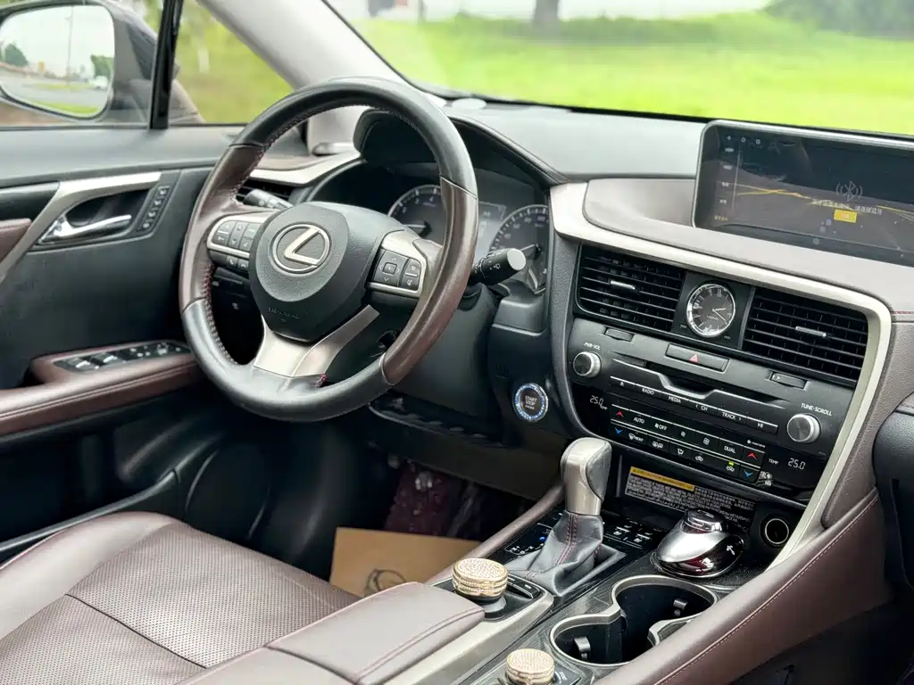 Lexus RX — миниатюра 12