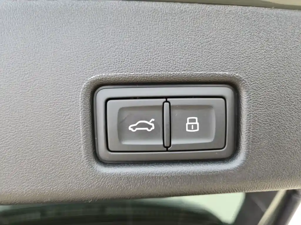 Audi Q5L — миниатюра 23