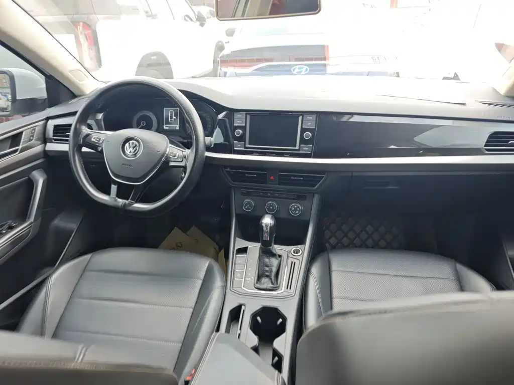 Volkswagen Lavida — миниатюра 8