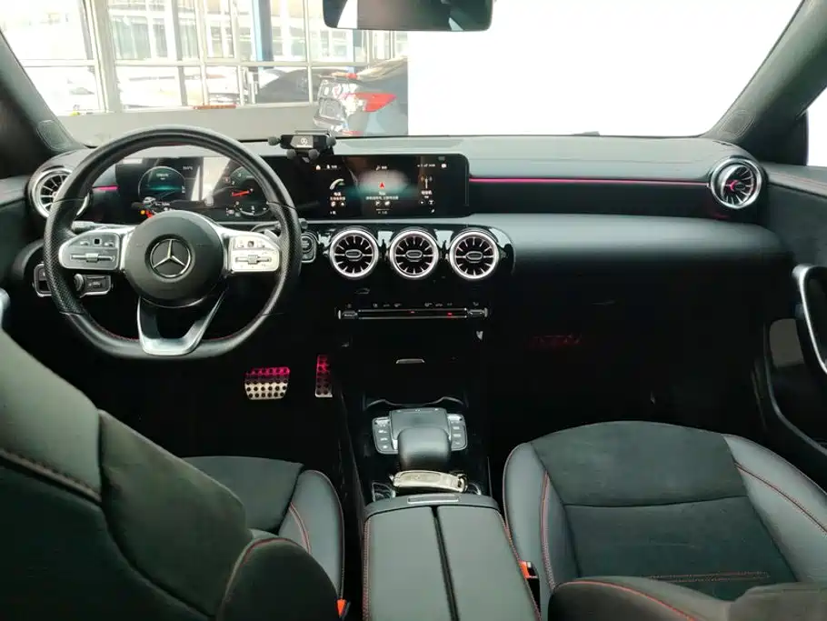 Mercedes-Benz CLA (Import) — миниатюра 12