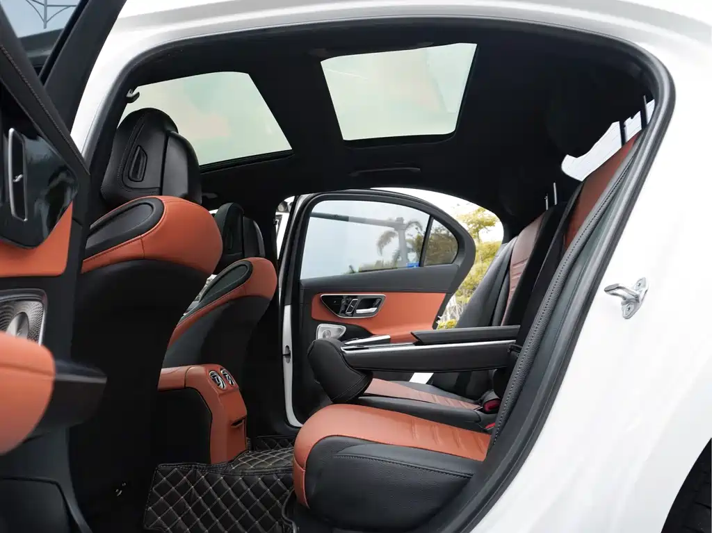Mercedes-Benz C-Class — миниатюра 24