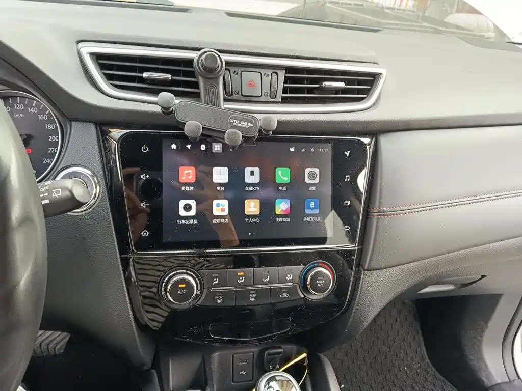 Nissan Qashqai — миниатюра 9