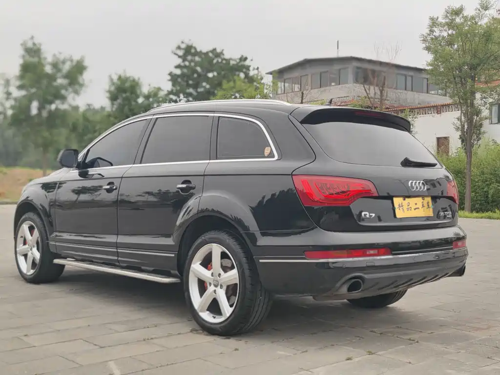 Audi Q7 2012 3.0 TFSI (200kW