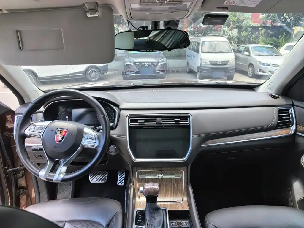Roewe RX8 — миниатюра 14