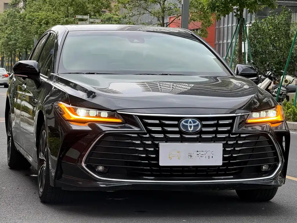 Toyota Avalon — миниатюра 3