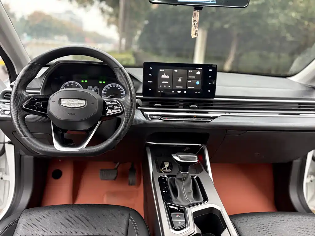 Geely Emgrand — миниатюра 10