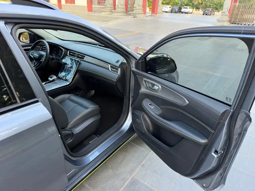 Roewe RX5 — миниатюра 19