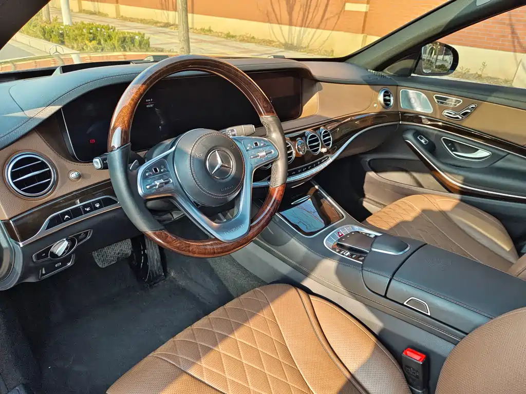Mercedes-Benz S-Class — миниатюра 26