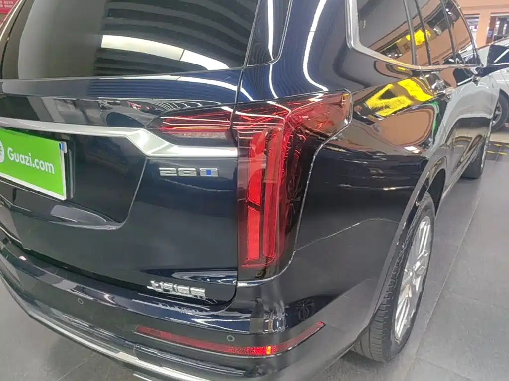 Cadillac XT6 — миниатюра 8