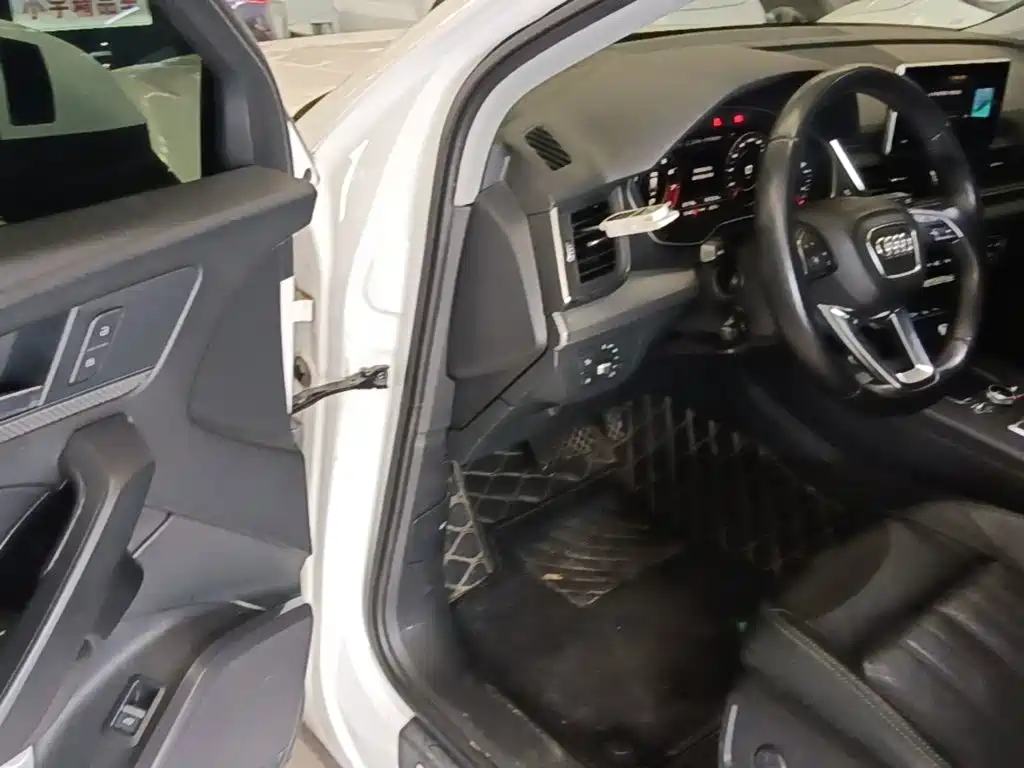 Audi Q5L — миниатюра 16