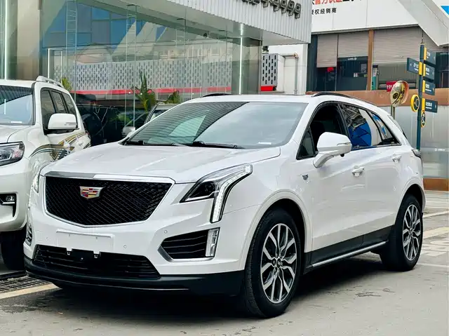 CADILLAC XT5