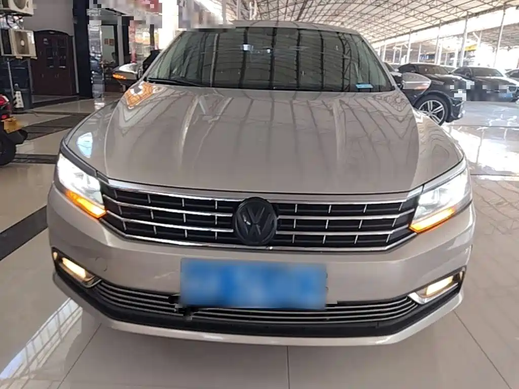 Volkswagen Passat — миниатюра 3