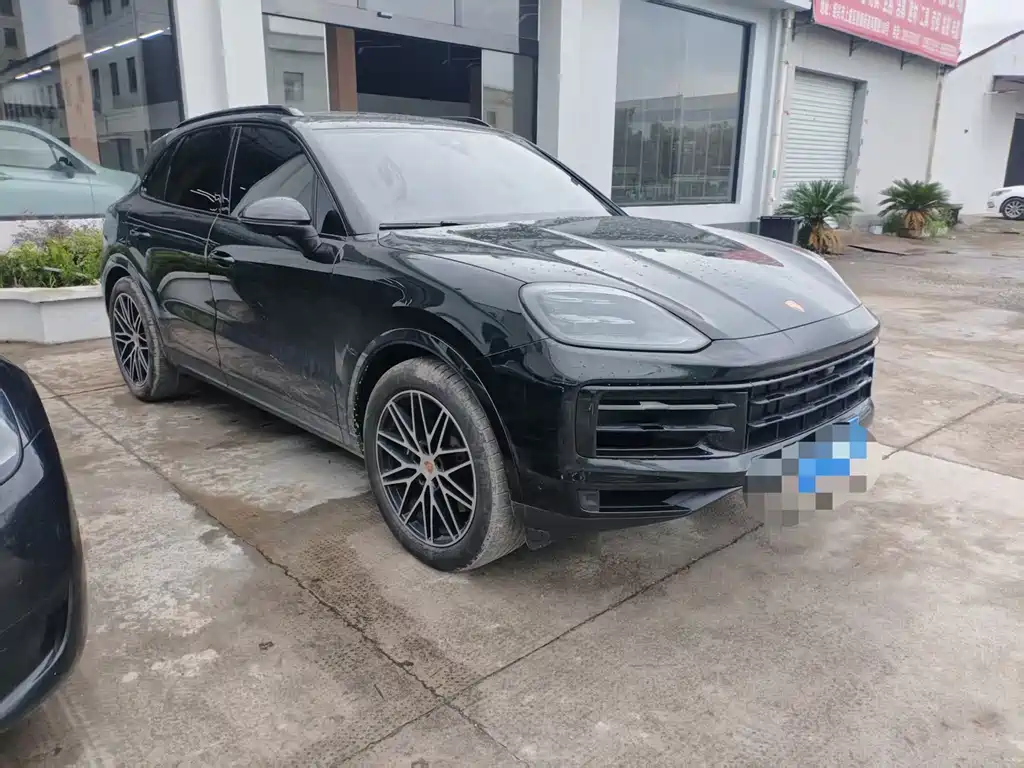 Porsche Cayenne — миниатюра 3