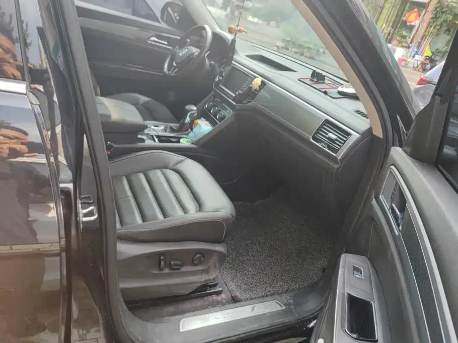 Volkswagen Teramont — миниатюра 8