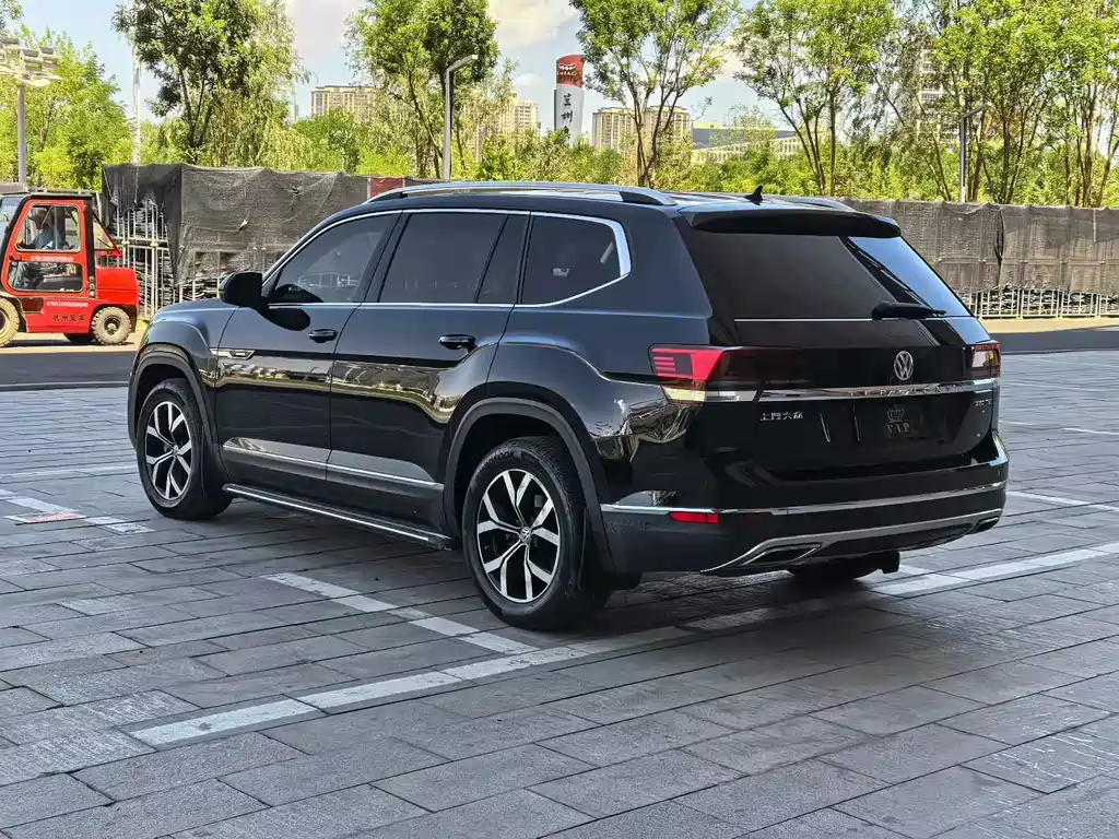 Volkswagen Teramont — миниатюра 4