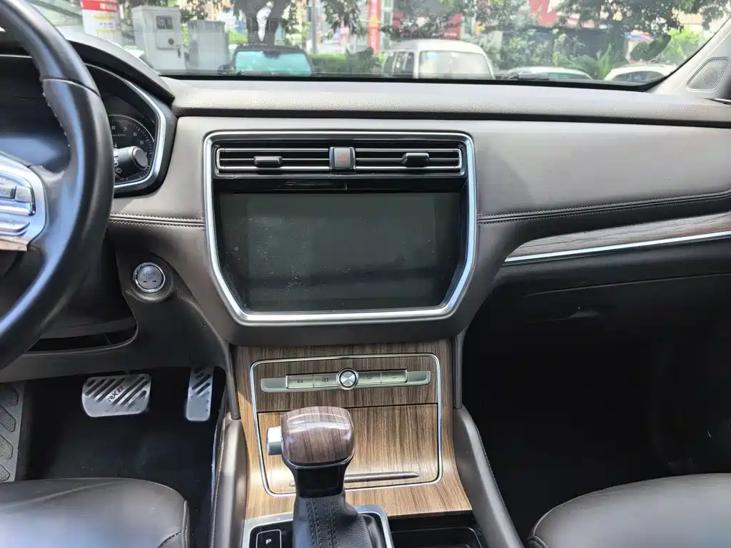 Roewe RX8 — миниатюра 15