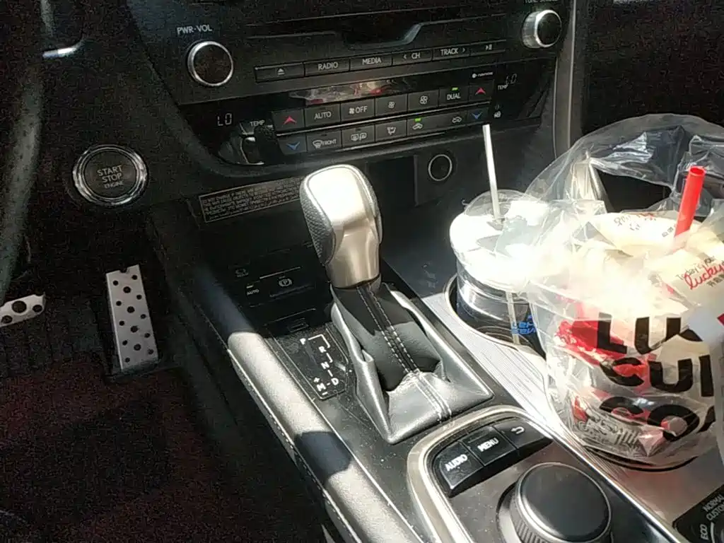 Lexus RX — миниатюра 14
