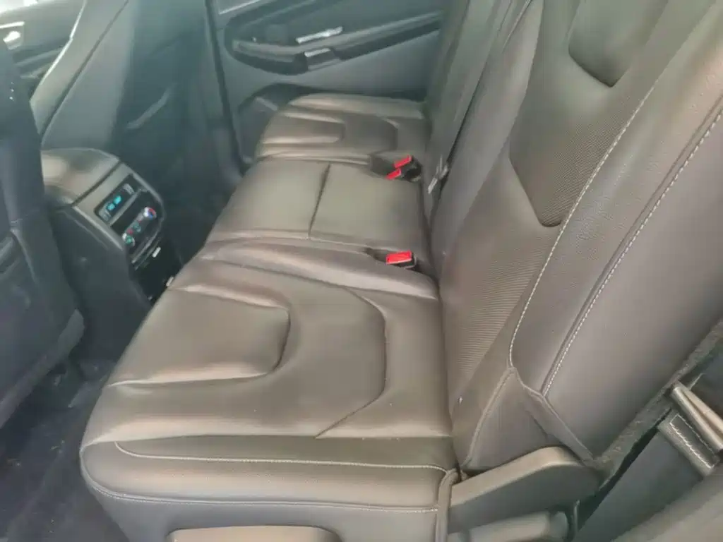 Ford Edge — миниатюра 17
