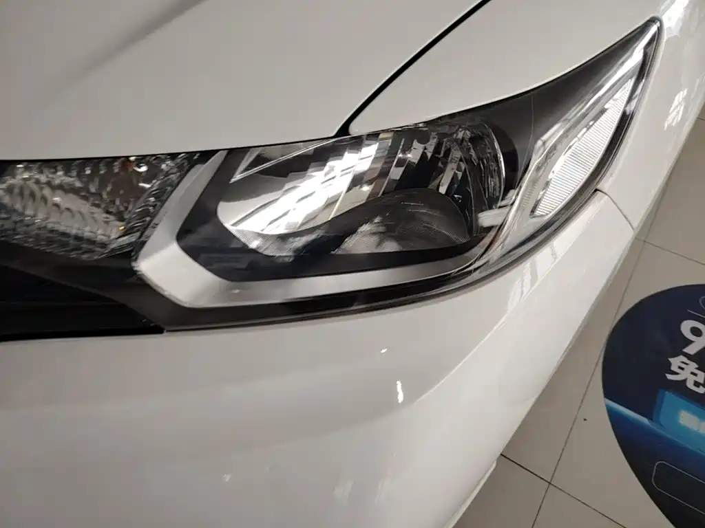 Honda Fit — миниатюра 24