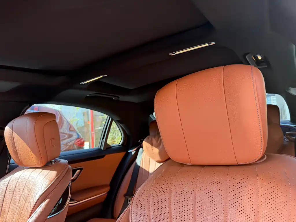 Mercedes-Benz S-Class — миниатюра 8