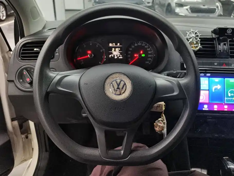 Volkswagen Polo — миниатюра 15