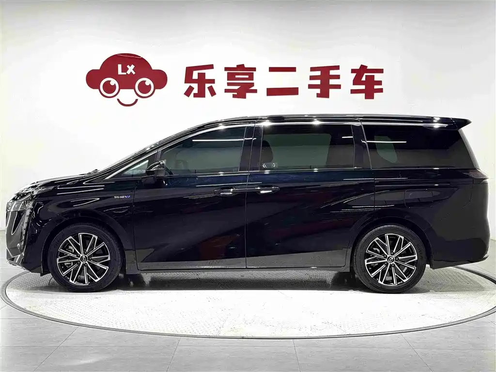 GAC Motor Trumpchi E8 PHEV — миниатюра 2