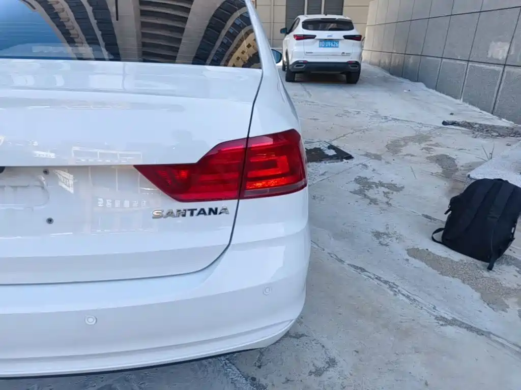 Volkswagen Santana — миниатюра 8