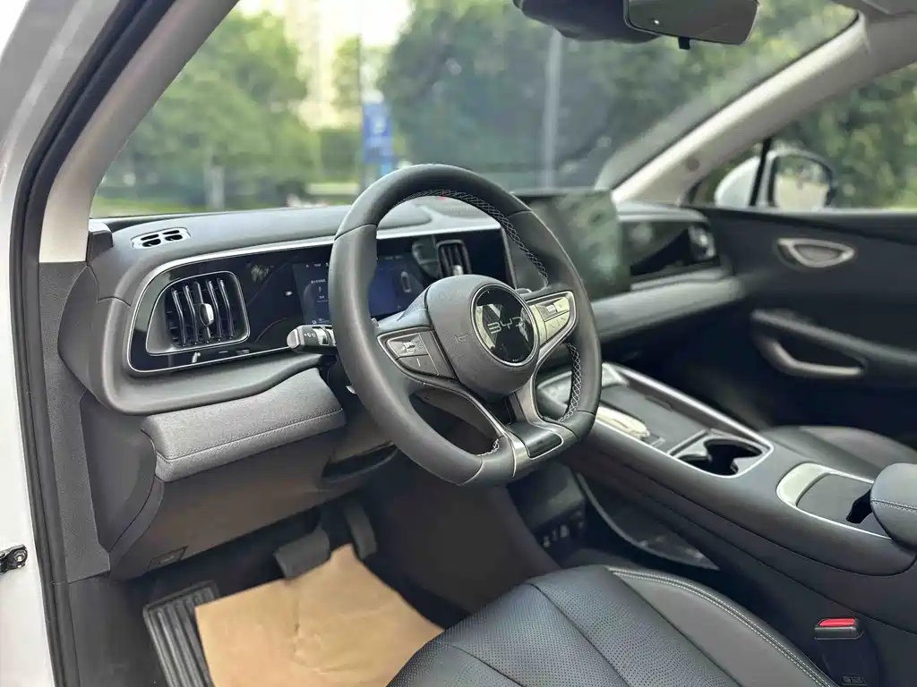 BYD Sealion 05 EV — миниатюра 8