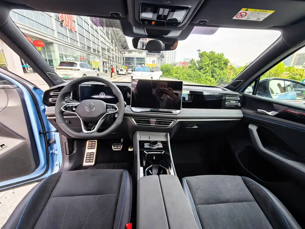 Volkswagen Tiguan L — миниатюра 10