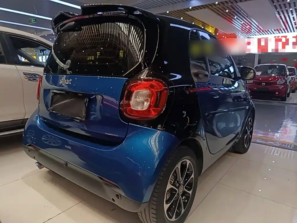 smart Smart Fortwo — миниатюра 7