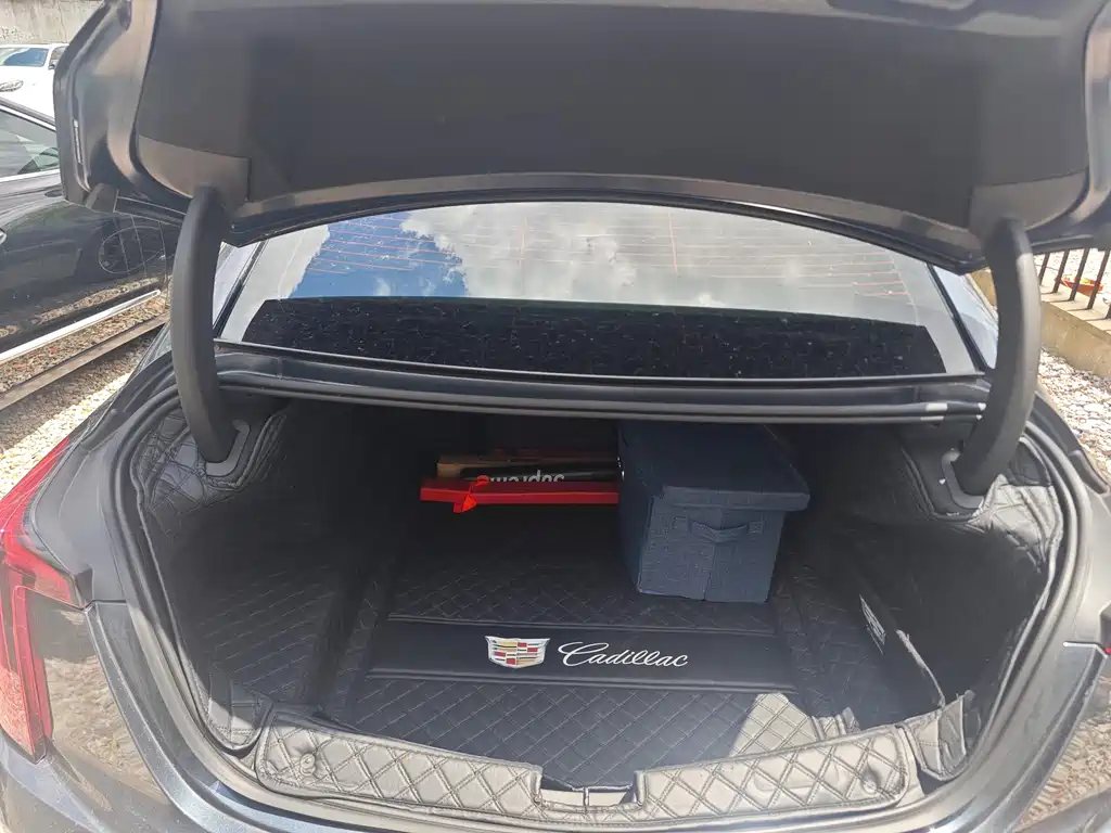 Cadillac CT5 — миниатюра 15