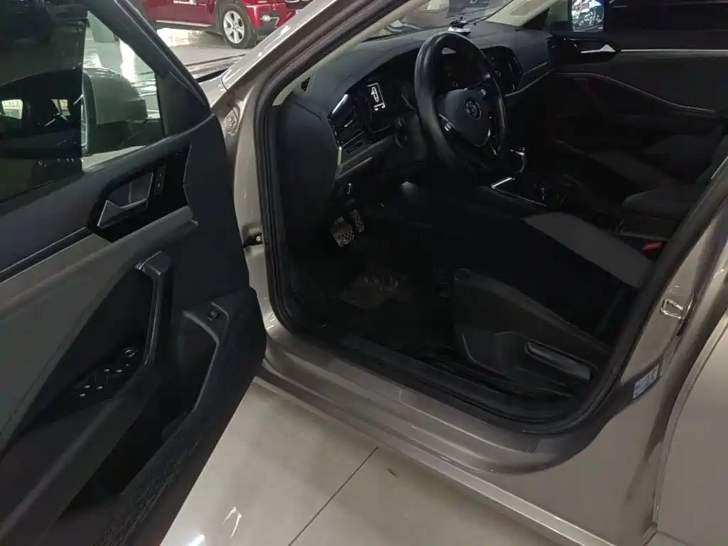 Volkswagen Sagitar — миниатюра 16