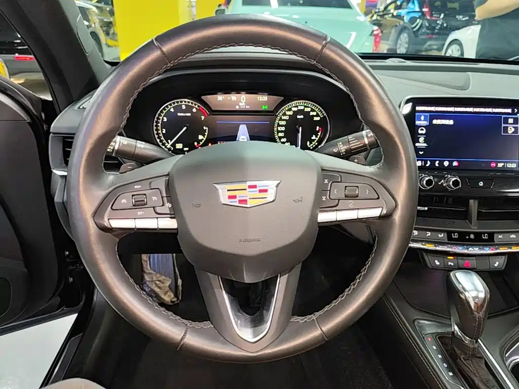 Cadillac CT4 — миниатюра 11