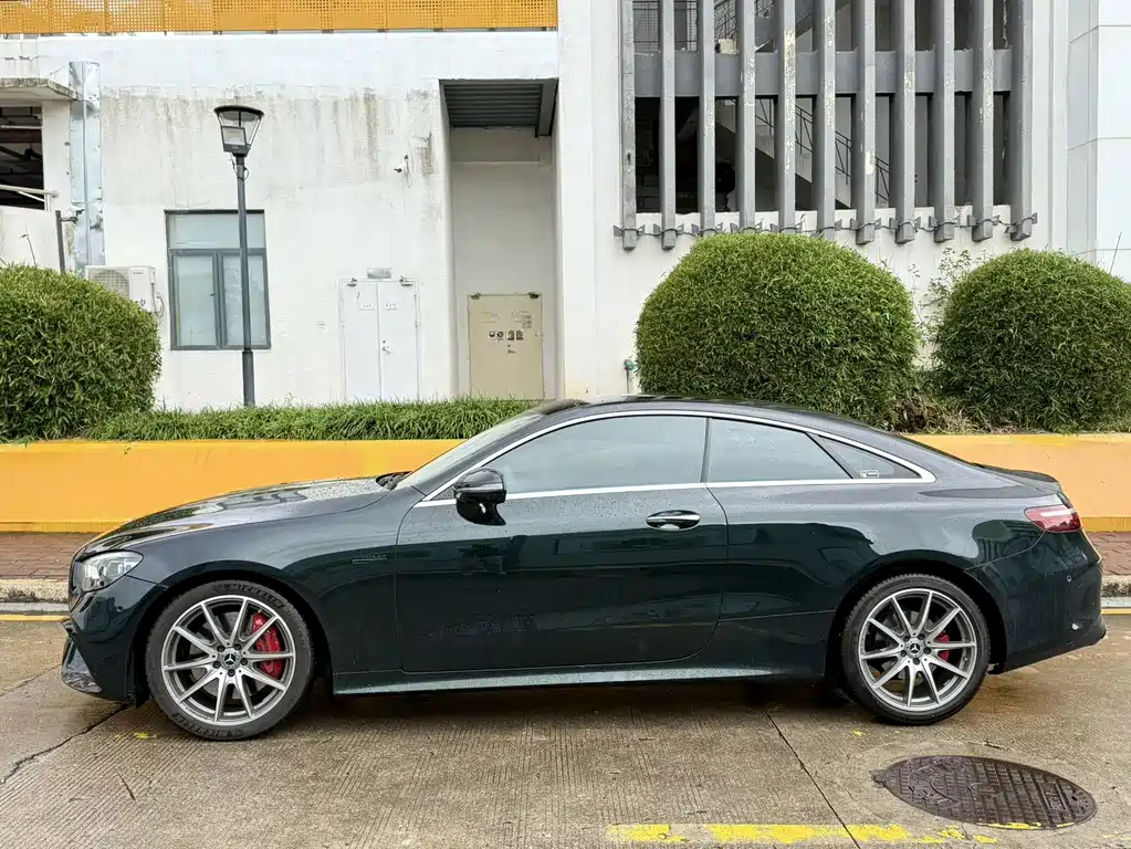 Mercedes-Benz E-Class (Import) — миниатюра 8