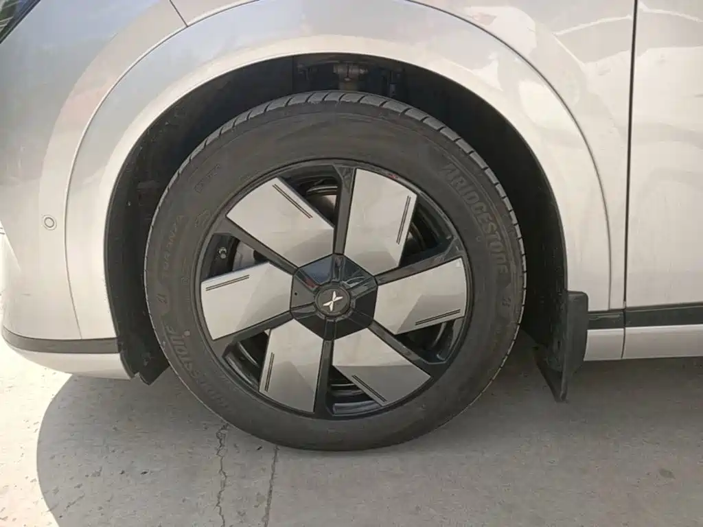 XPeng X9 — миниатюра 23