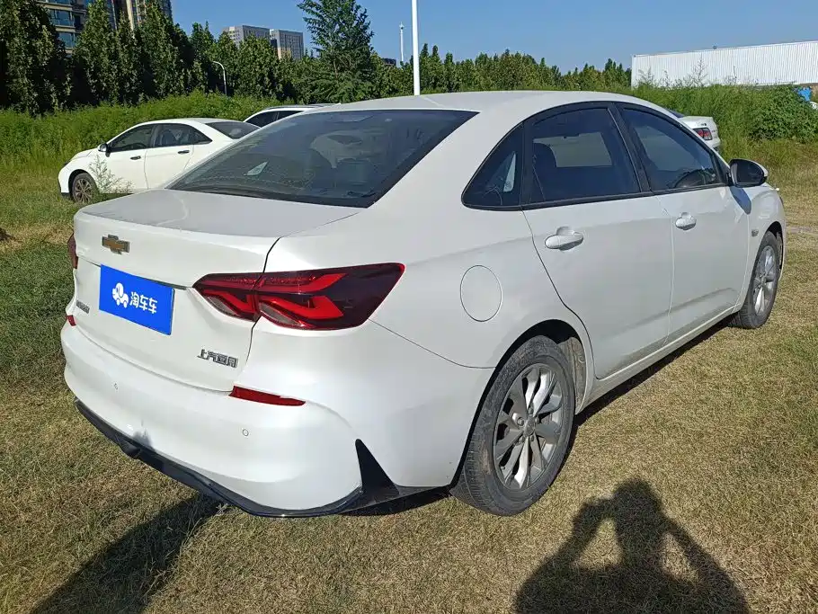 Chevrolet Monza — миниатюра 3