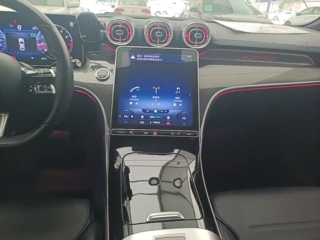 Mercedes-Benz C-Class — миниатюра 13