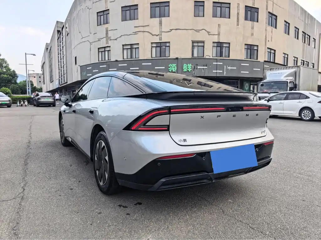 XPeng P7+ — миниатюра 4