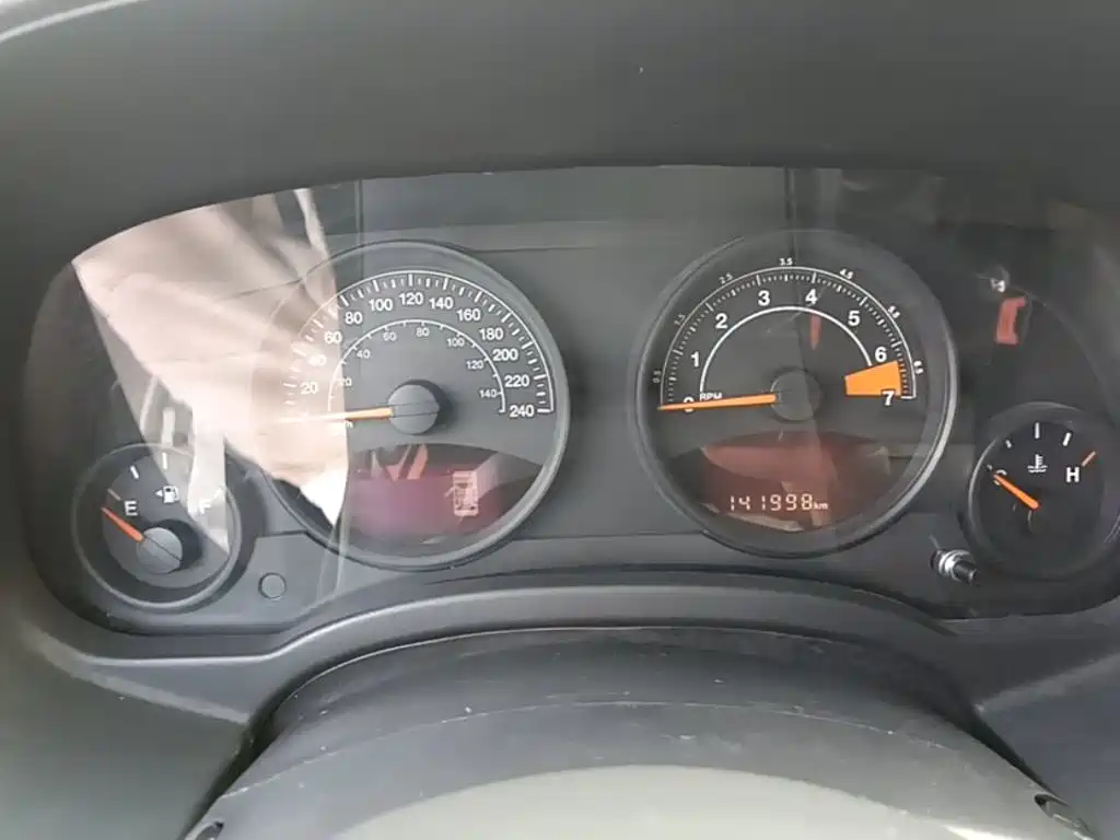 Jeep Compass (Import) — миниатюра 12