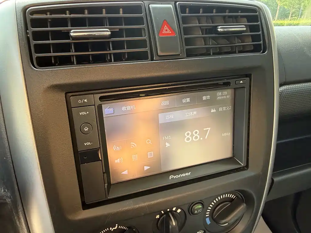 Suzuki Jimny — миниатюра 13