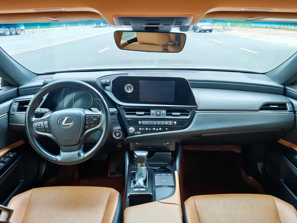 Lexus ES — миниатюра 4