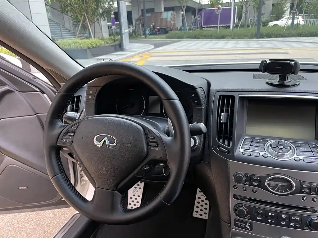 Infiniti G — миниатюра 12
