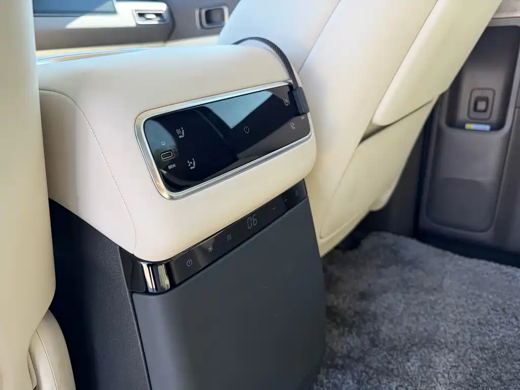 Li Auto Li MEGA — миниатюра 10
