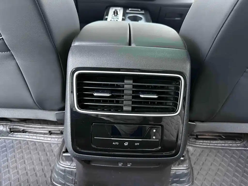 Volkswagen Tavendor — миниатюра 6