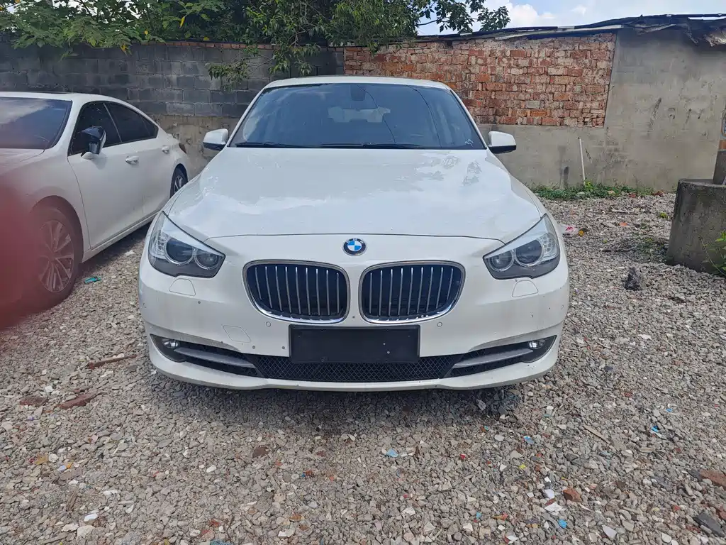 BMW 5 Series GT — миниатюра 2